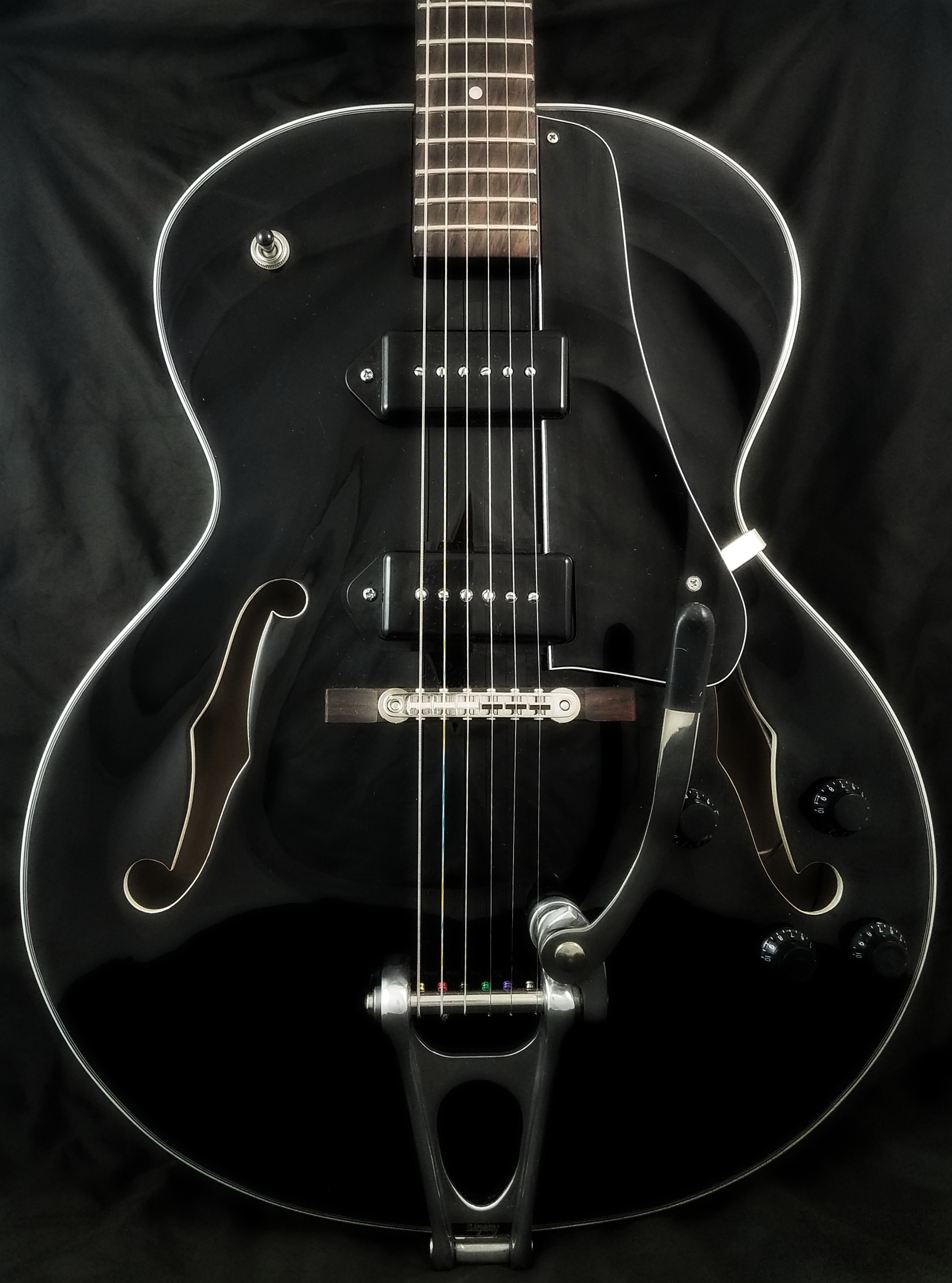 Hollowbody (3)