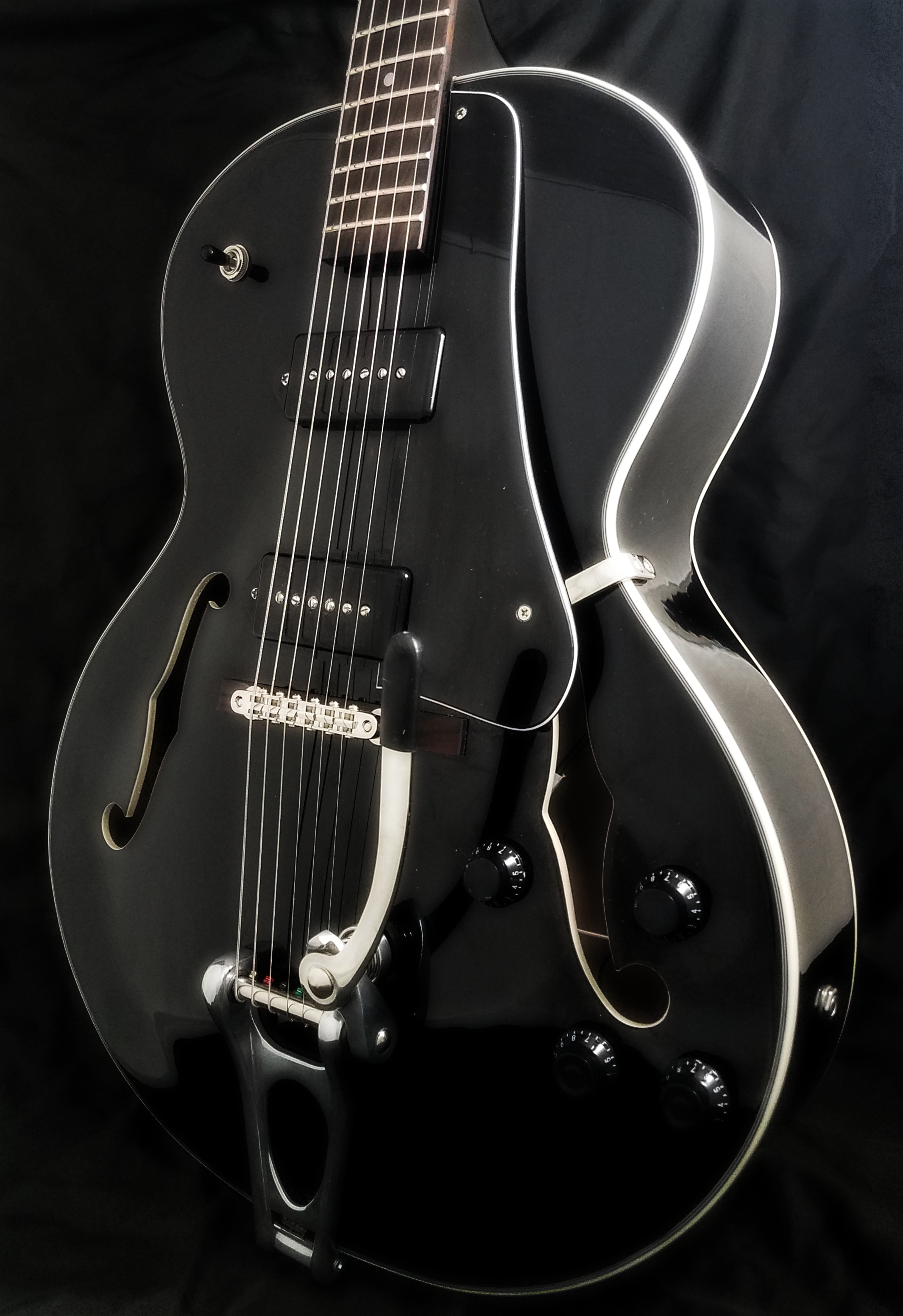 Hollowbody (4)