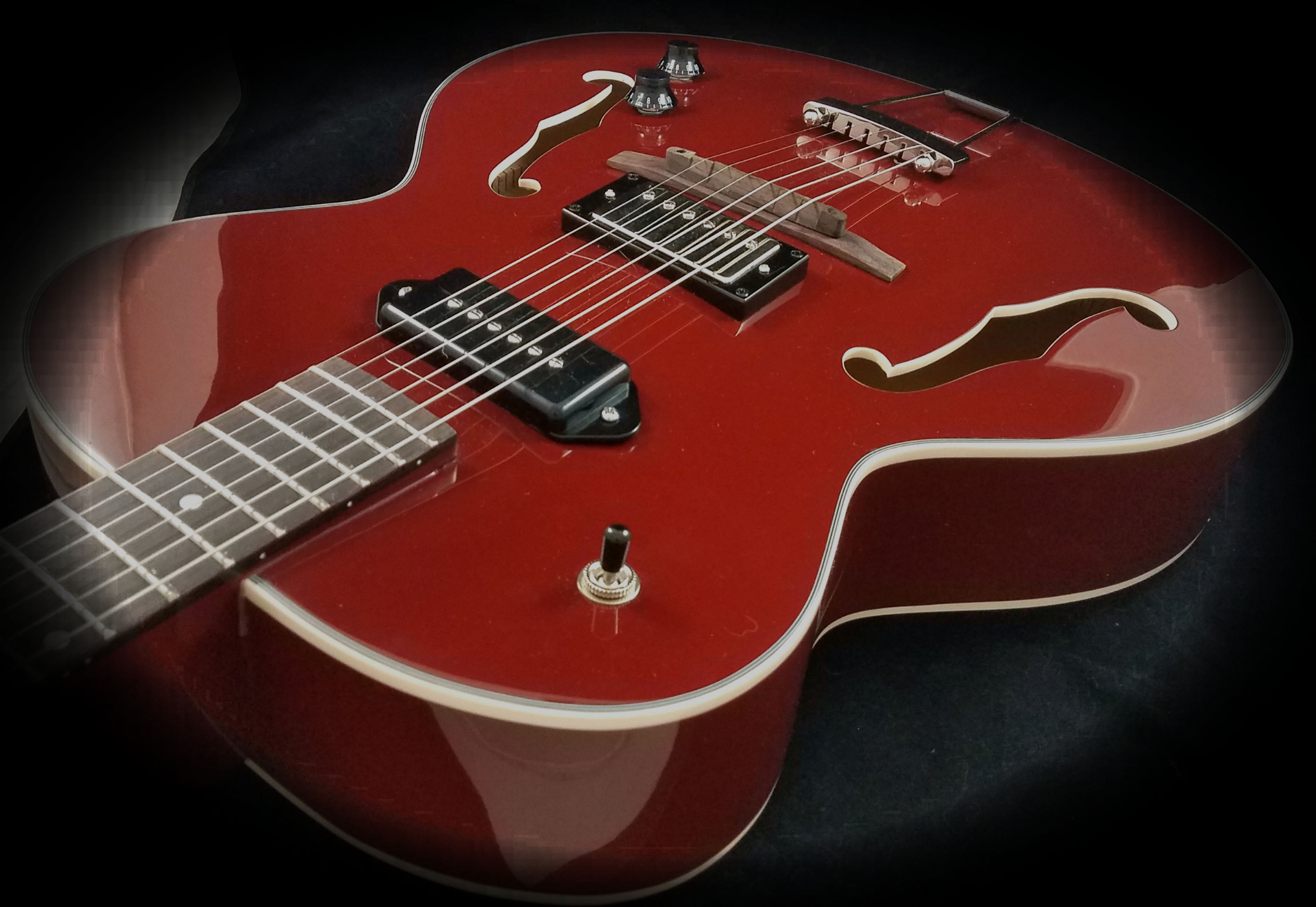 Hollowbody (2)