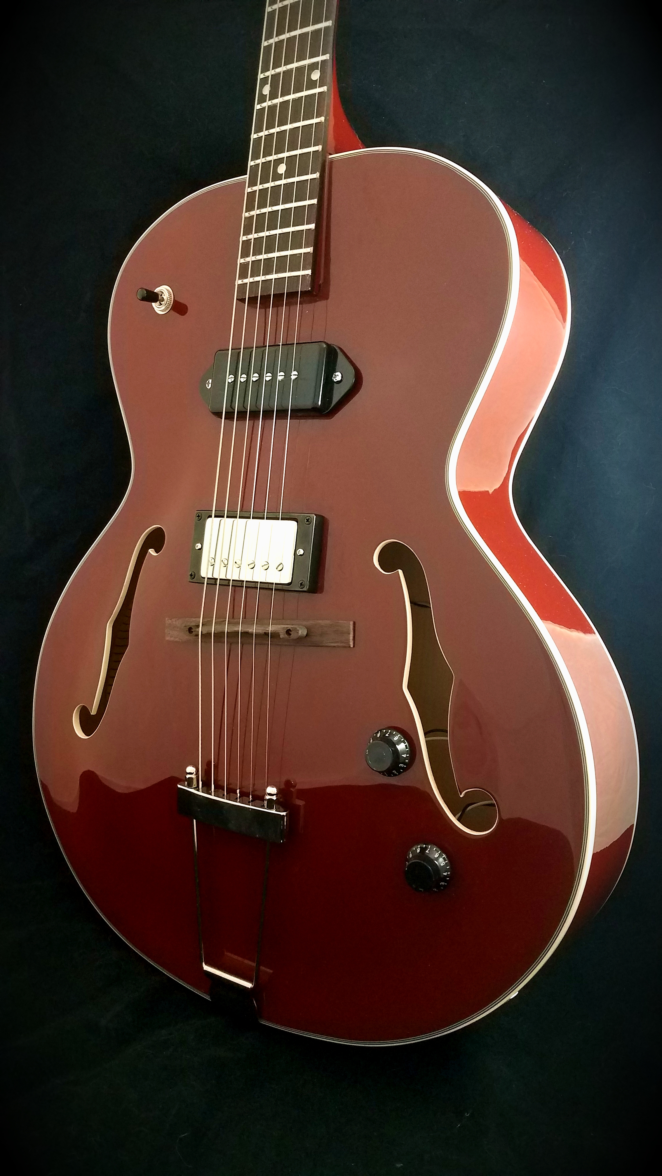 Hollowbody (4)