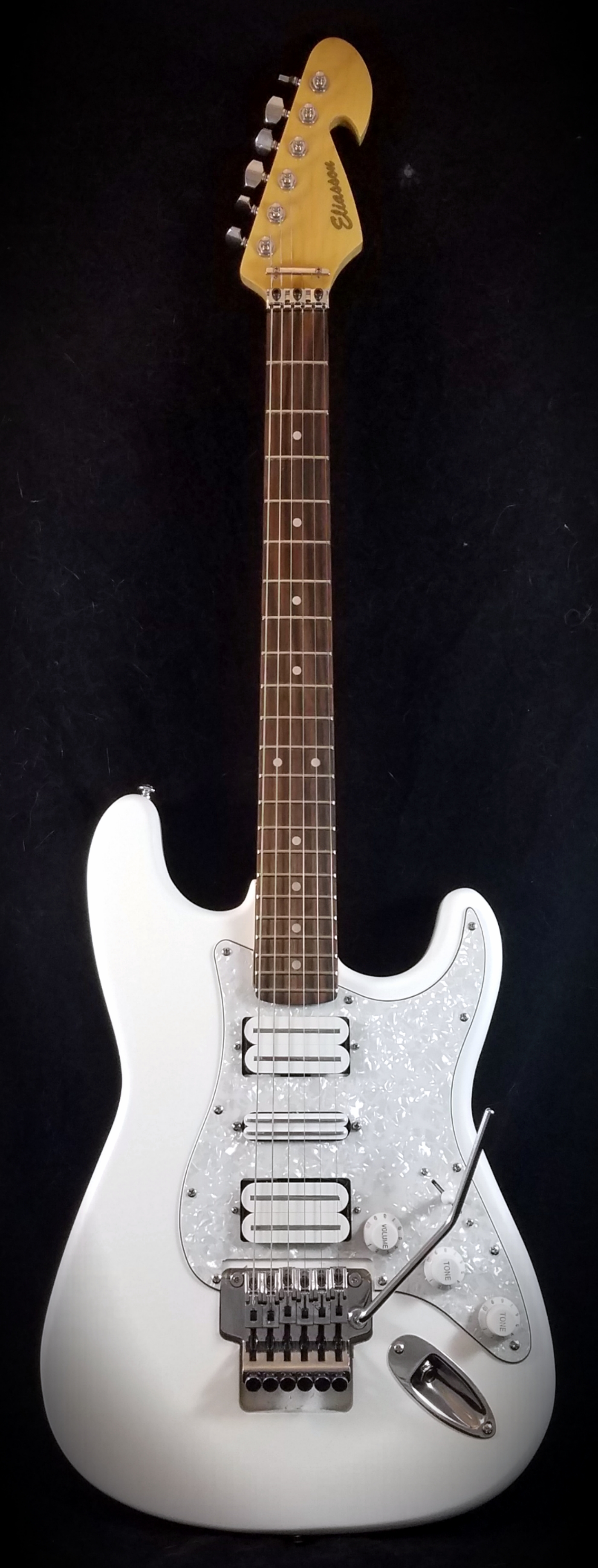 White Super Strat (8)