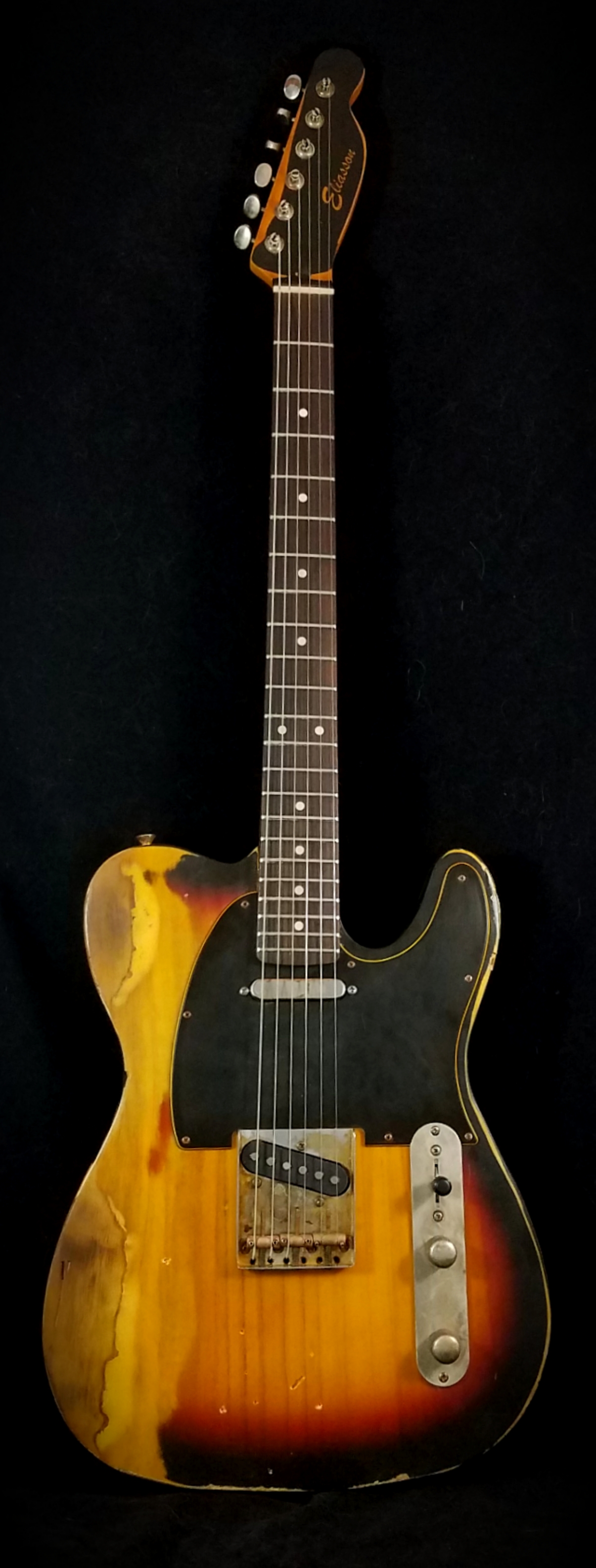 Sunburst Roadkill Tele (8)