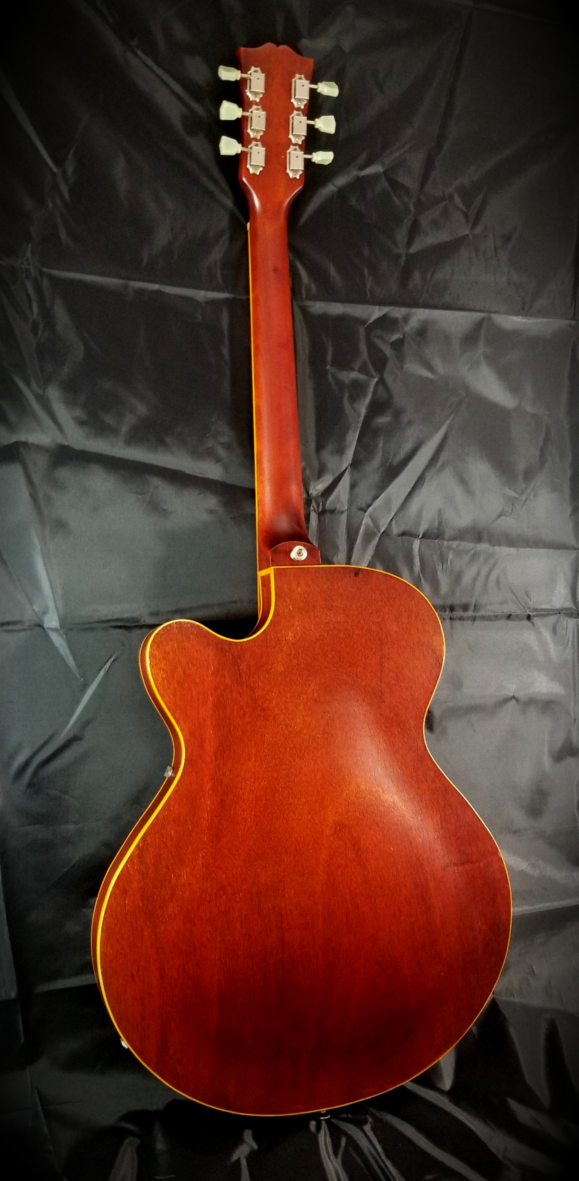 Hollowbody 295 (17)