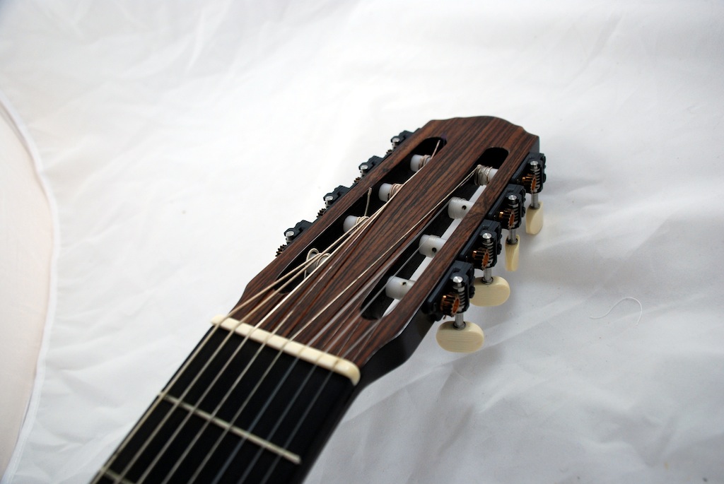 8-string-classical-3