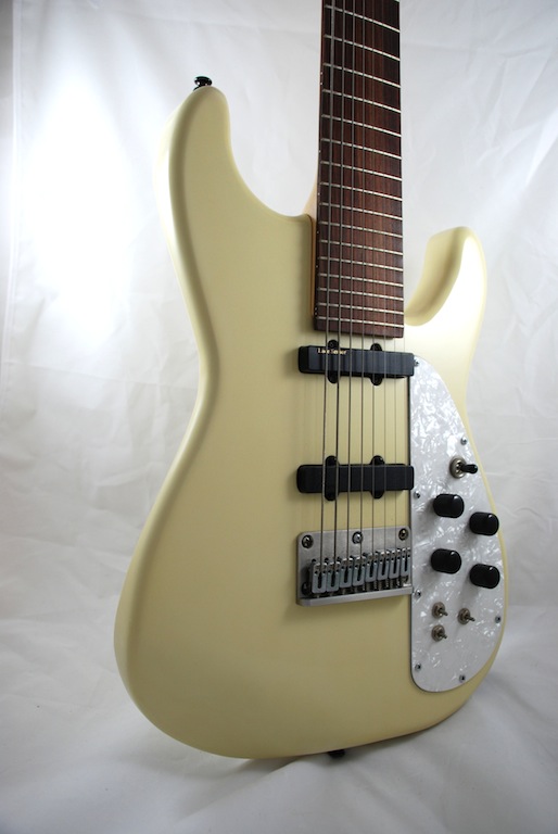 8-string-strat-in-white-6