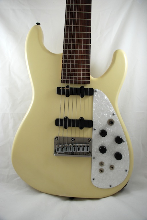 8-string-strat-in-white-8