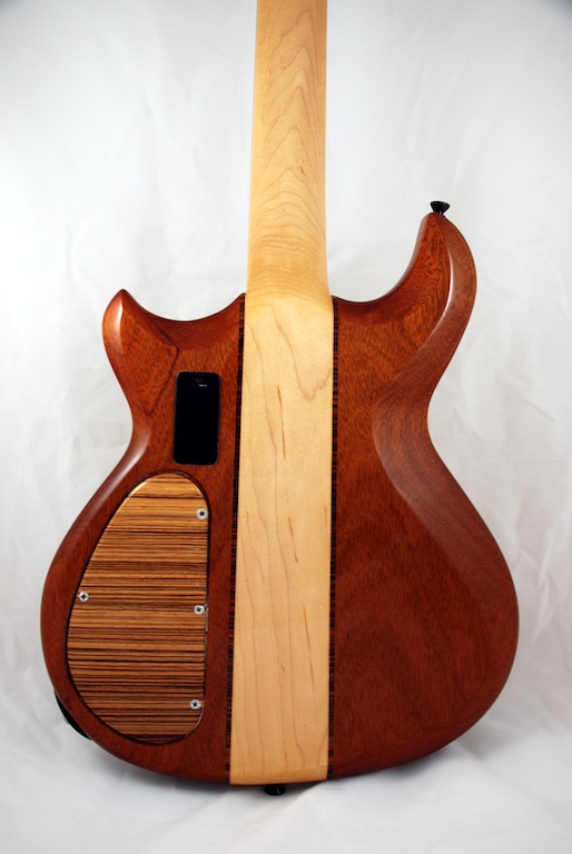 neck-thru-alembic-4