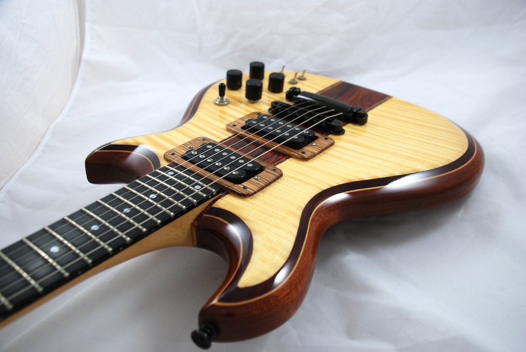 neck-thru-alembic-7